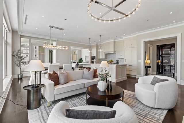 9 W Walton Street 702, Chicago, IL 60610