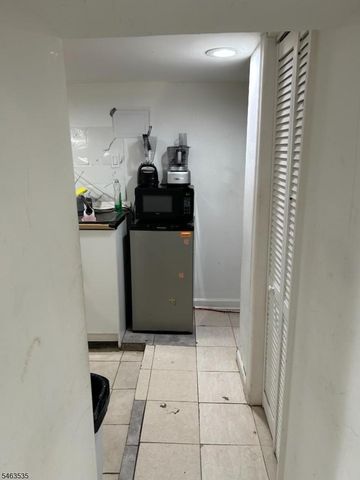 374 Mechanic St, City Of Orange Twp., NJ 07050