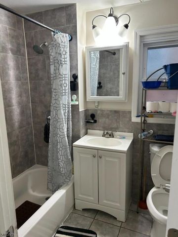 374 Mechanic St, City Of Orange Twp., NJ 07050