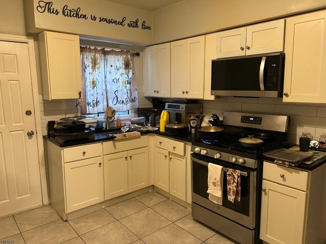 374 Mechanic St, City Of Orange Twp., NJ 07050
