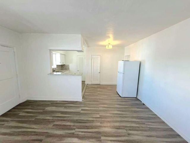 300 69th Street 6, Miami Beach, FL 33141