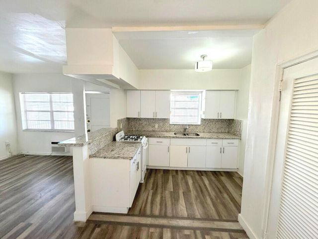 300 69th Street 6, Miami Beach, FL 33141