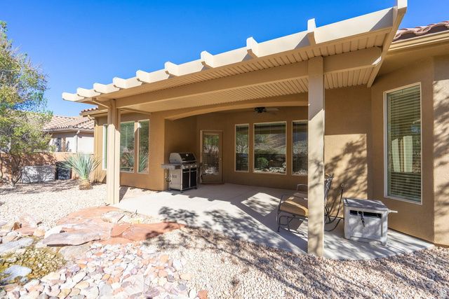 1695 W GARNET DR, St. George, UT 84790