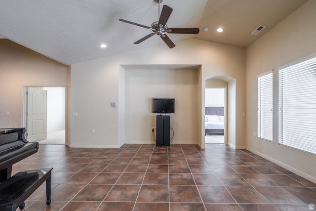 1695 W GARNET DR, St. George, UT 84790