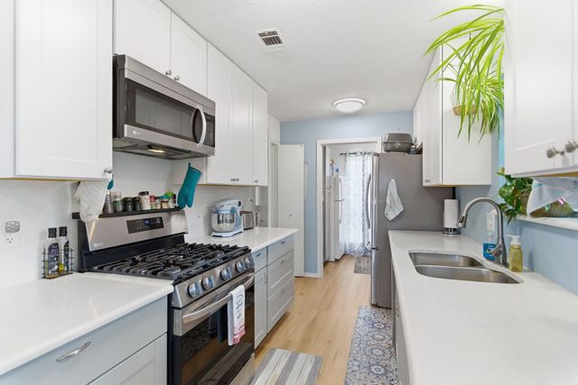 19 Whispering Lane, Hickory Creek, TX 75065