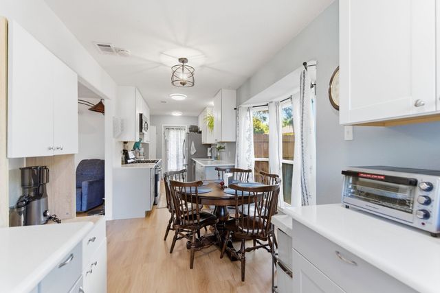 19 Whispering Lane, Hickory Creek, TX 75065