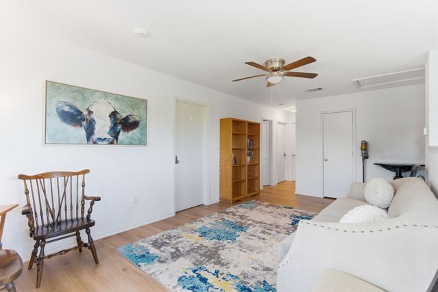 19 Whispering Lane, Hickory Creek, TX 75065