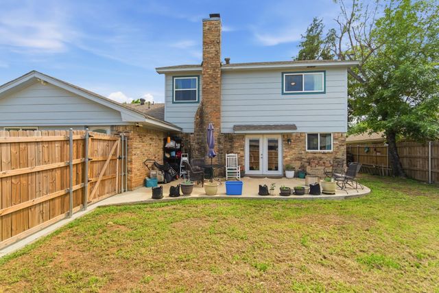 19 Whispering Lane, Hickory Creek, TX 75065