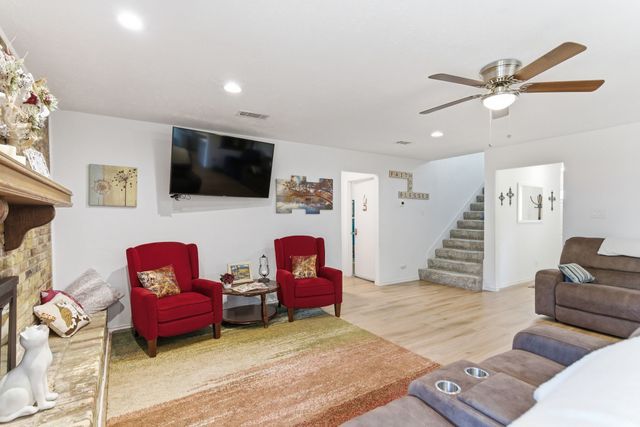 19 Whispering Lane, Hickory Creek, TX 75065