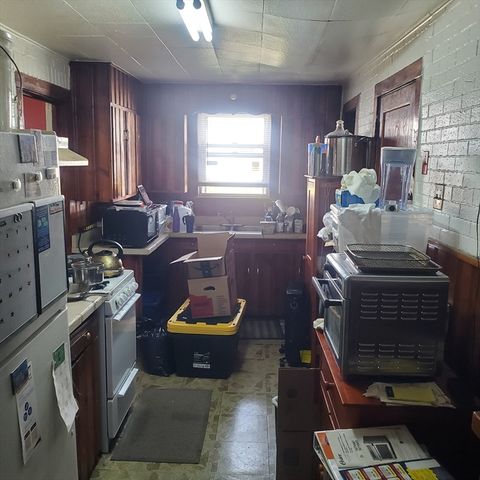 27 Halborn St, Boston, MA 02126