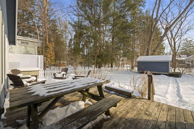 12199 Linden Avenue, Sawyer, MI 49125