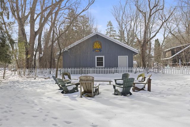 12199 Linden Avenue, Sawyer, MI 49125