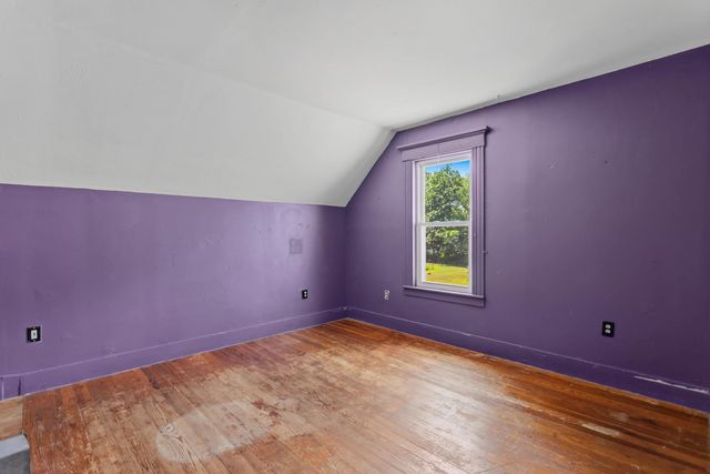 114 LONDONDERRY Turnpike, Manchester, NH 03104