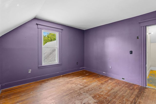 114 LONDONDERRY Turnpike, Manchester, NH 03104