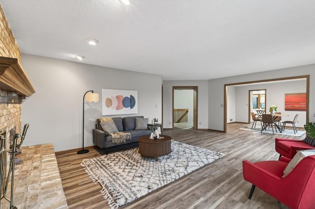11245 57th Avenue N, Plymouth, MN 55442
