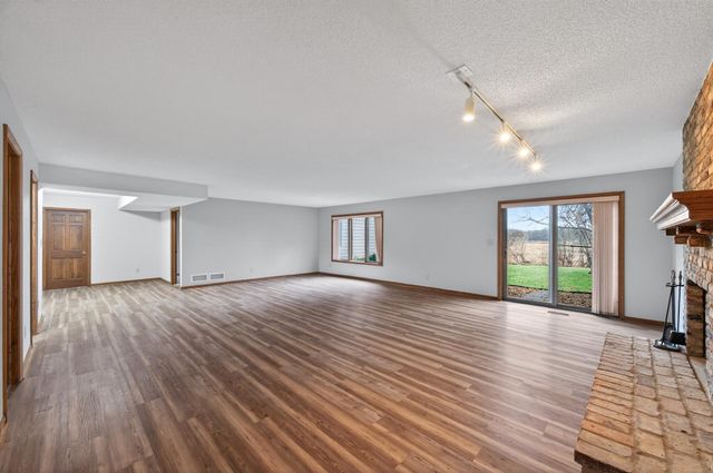 11245 57th Avenue N, Plymouth, MN 55442