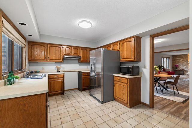 11245 57th Avenue N, Plymouth, MN 55442