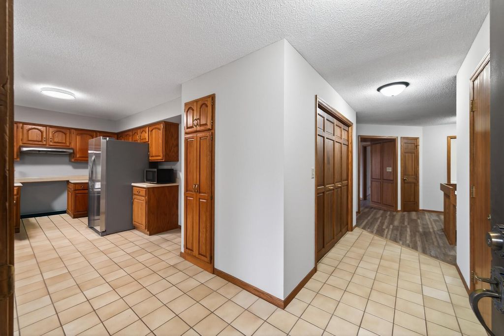 11245 57th Avenue N, Plymouth, MN 55442 — photo 4