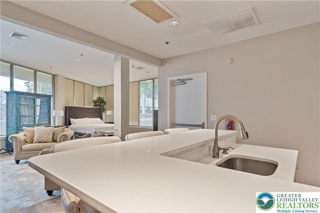 822 West Hamilton Street 101, Allentown City, PA 18101