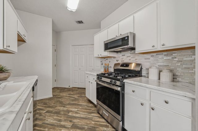 781 Latteridge DR, Austin, TX 78748