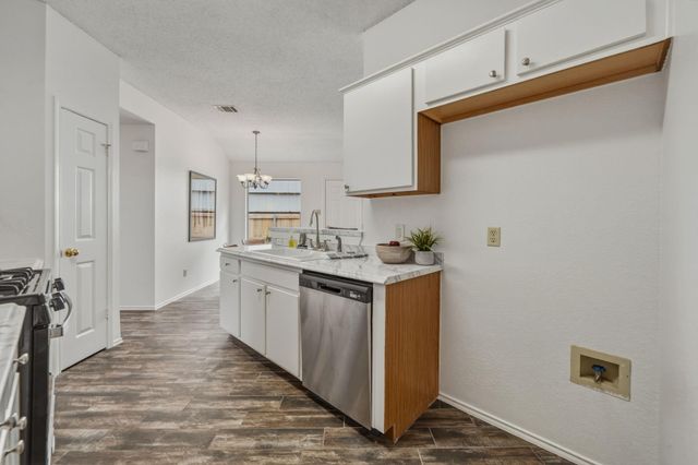 781 Latteridge DR, Austin, TX 78748