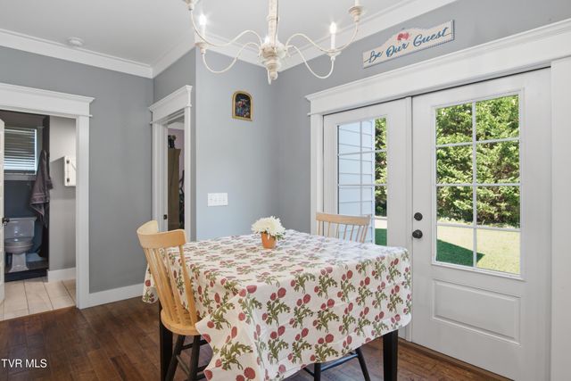 120 Sunny Lane, Unicoi, TN 37692
