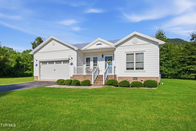 120 Sunny Lane, Unicoi, TN 37692