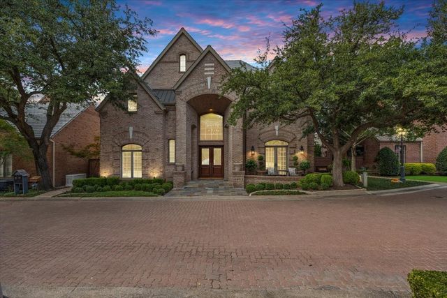 4907 Westbriar Drive, Fort Worth, TX 76109
