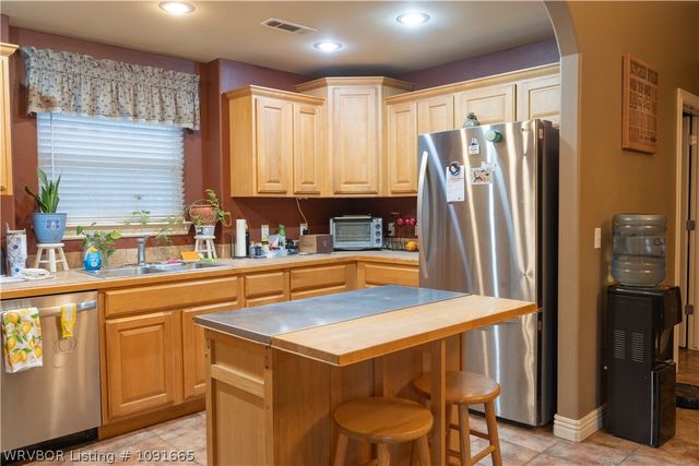 400 Beca Lane, Prairie Grove, AR 72753