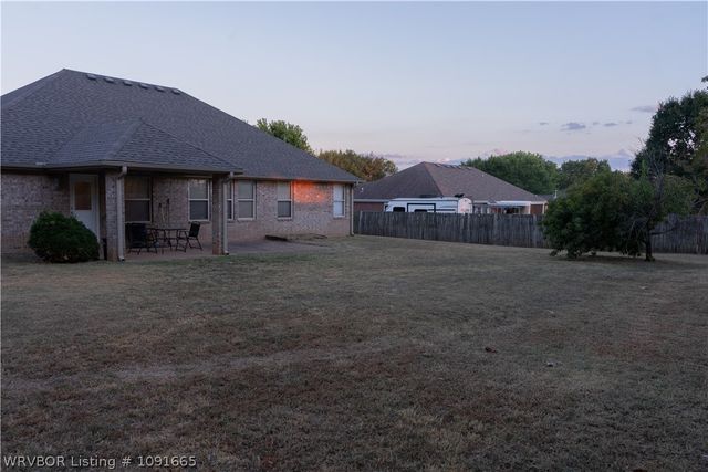400 Beca Lane, Prairie Grove, AR 72753