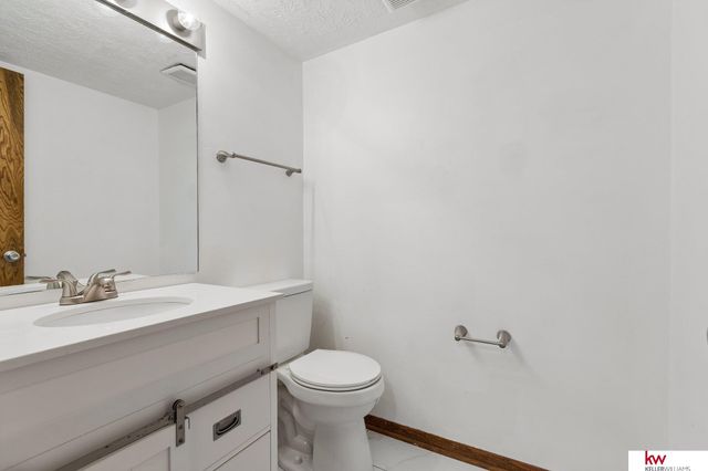 12916 S 28th Avenue, Bellevue, NE 68123
