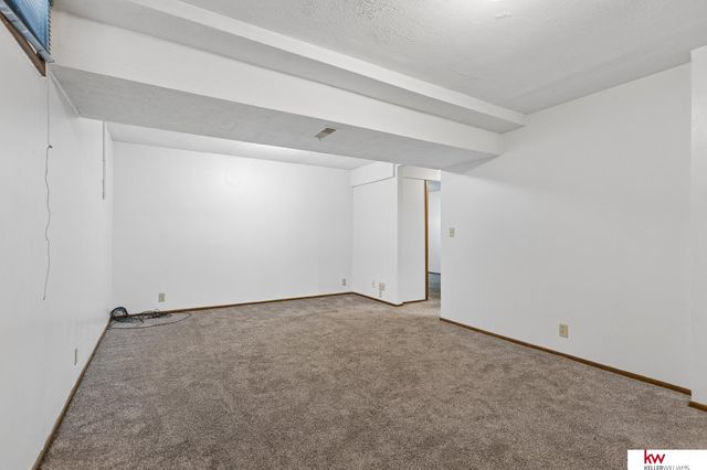 12916 S 28th Avenue, Bellevue, NE 68123