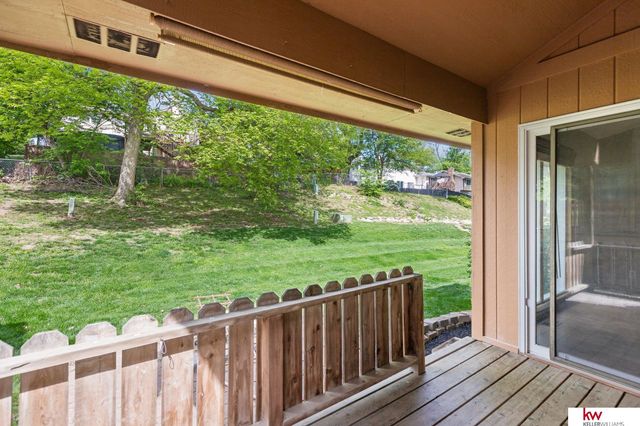 12916 S 28th Avenue, Bellevue, NE 68123