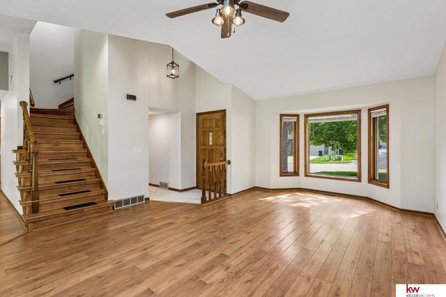 12916 S 28th Avenue, Bellevue, NE 68123
