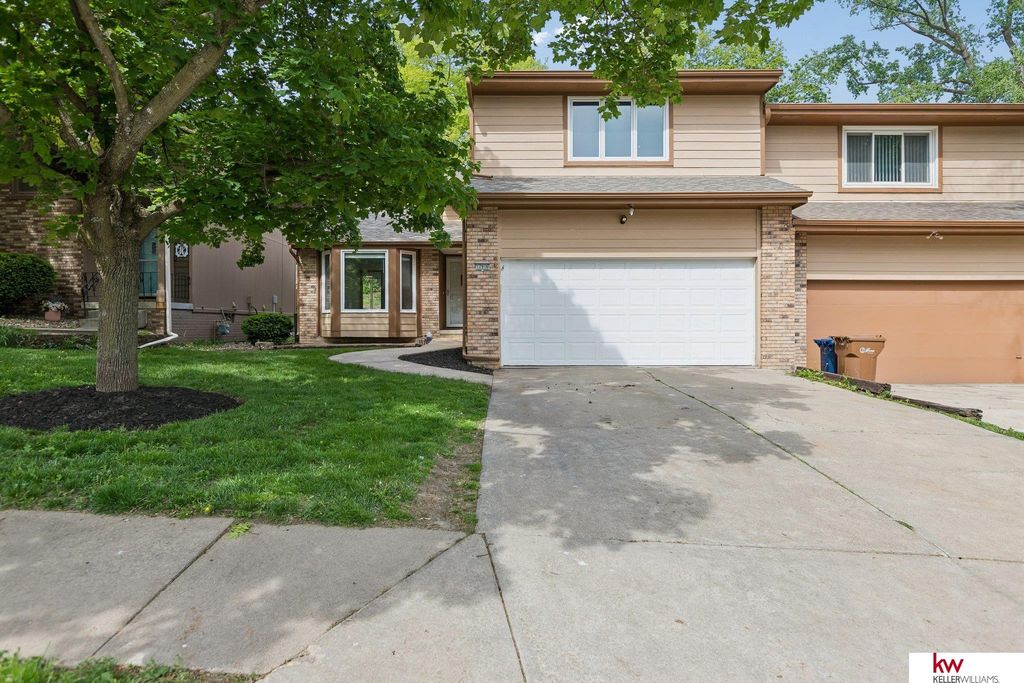 12916 S 28th Avenue, Bellevue, NE 68123