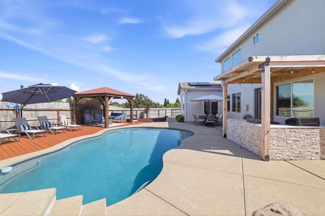 308 Lawndale Ct, Cameron Park, CA 95682