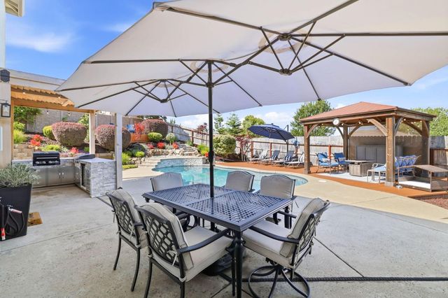 308 Lawndale Ct, Cameron Park, CA 95682