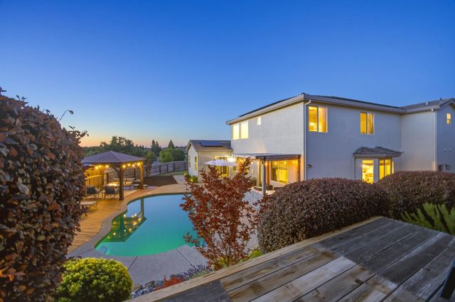 308 Lawndale Ct, Cameron Park, CA 95682