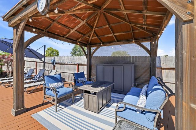 308 Lawndale Ct, Cameron Park, CA 95682