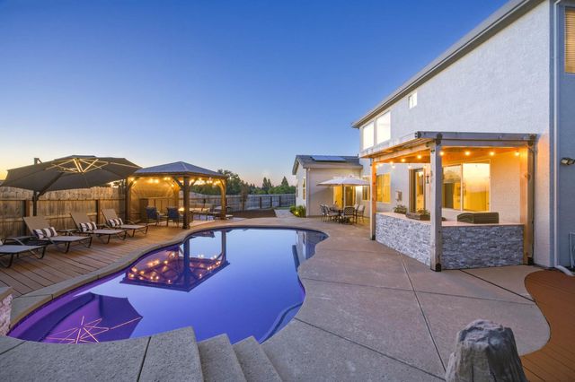 308 Lawndale Ct, Cameron Park, CA 95682