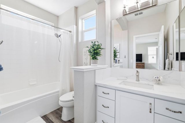 308 Lawndale Ct, Cameron Park, CA 95682