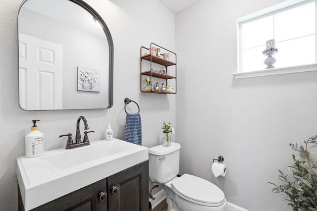 308 Lawndale Ct, Cameron Park, CA 95682