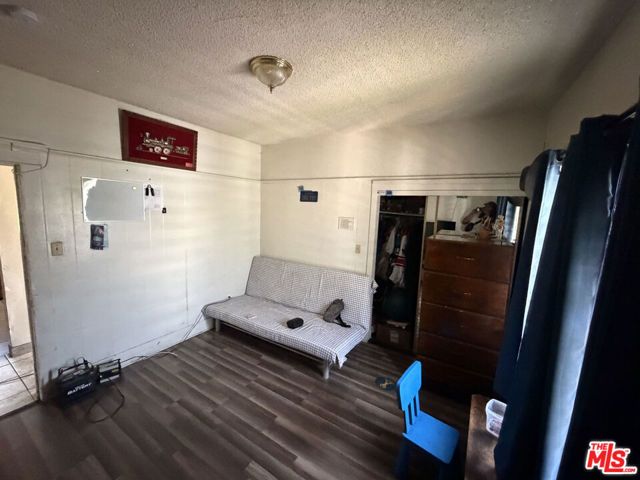 1140 W 51st Place, Los Angeles, CA 90037
