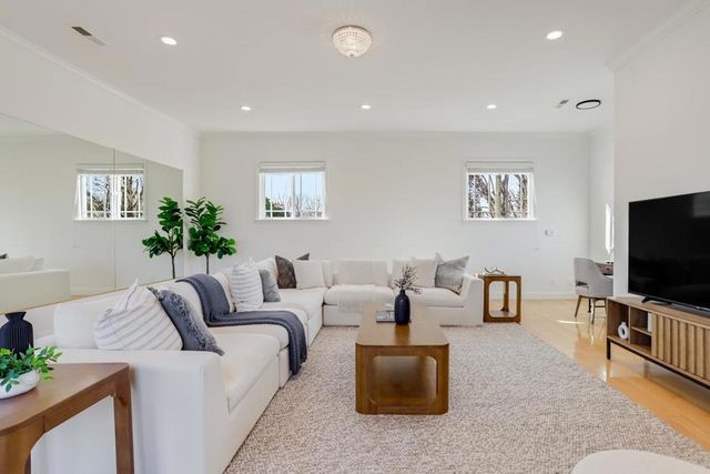 1068 Johnson Avenue, San Jose, CA 95129