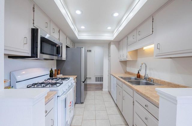 2412 N Main Street G, Salinas, CA 93906