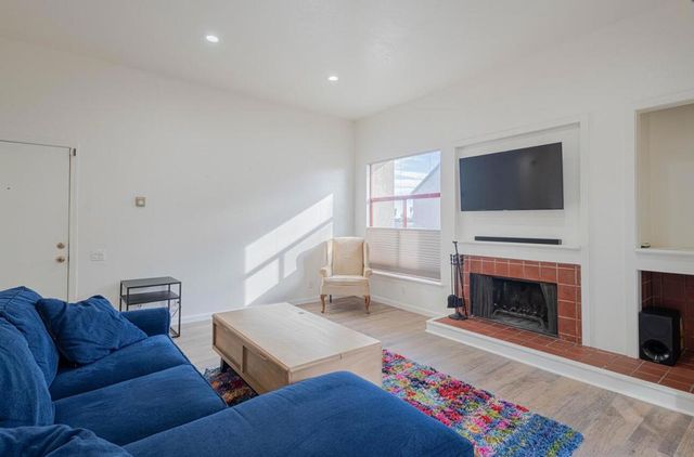 2412 N Main Street G, Salinas, CA 93906