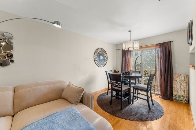2881 N Augusta Drive, Wadsworth, IL 60083