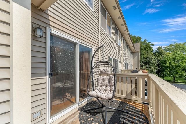 2881 N Augusta Drive, Wadsworth, IL 60083