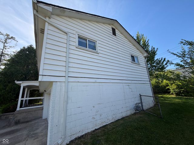 8415 E 34th Street, Indianapolis, IN 46226
