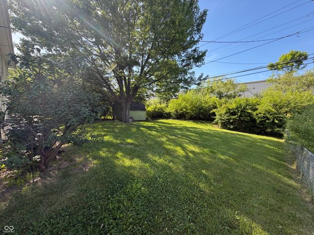 8415 E 34th Street, Indianapolis, IN 46226